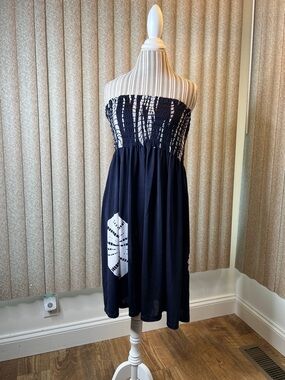 Christinalove Navy Strapless Smocked Sundress with White Graphic Size L Beachy